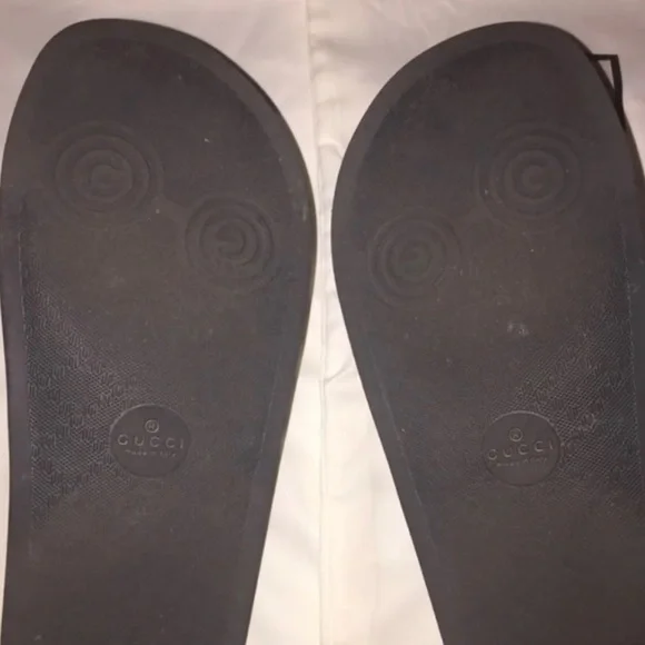 Gucci Slides - Black Logo